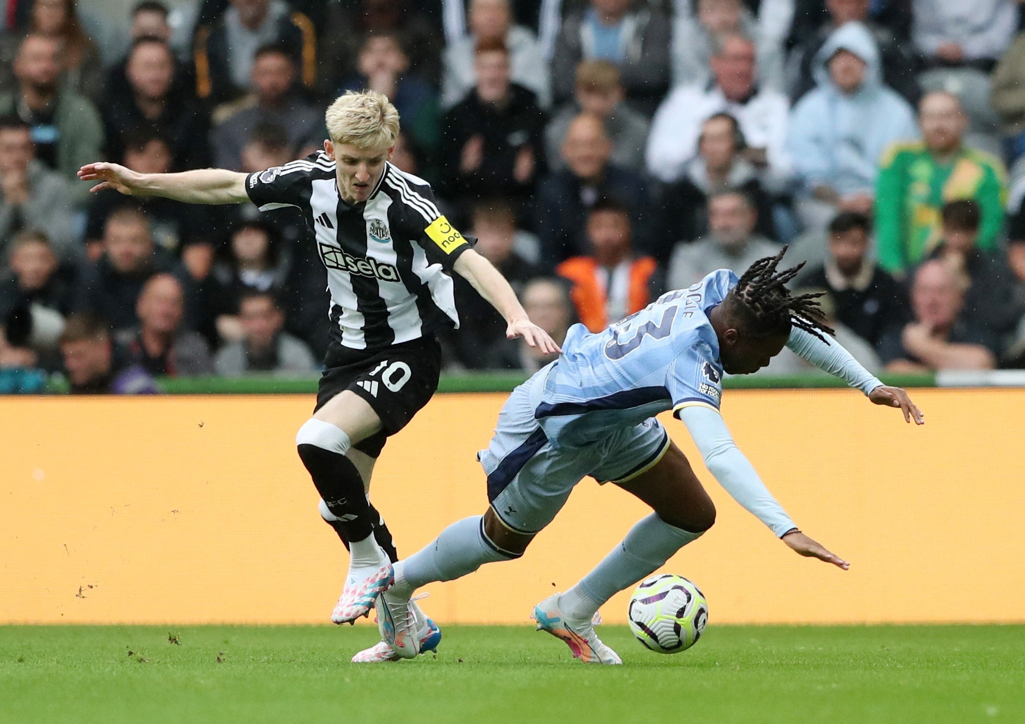 Nhận định soi kèo Newcastle vs Tottenham lúc 03h00 ngày 30/10/2025