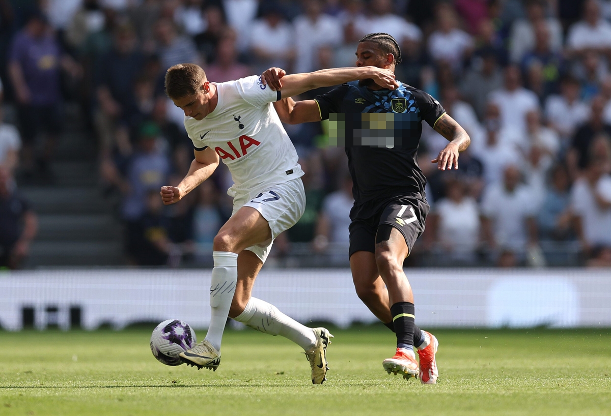 Nhận định soi kèo Burnley vs Tottenham lúc 22h00 ngày 24/1/2026