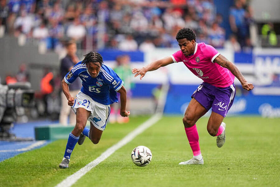 Strasbourg vs Toulouse FC (22:15 - 03/05)